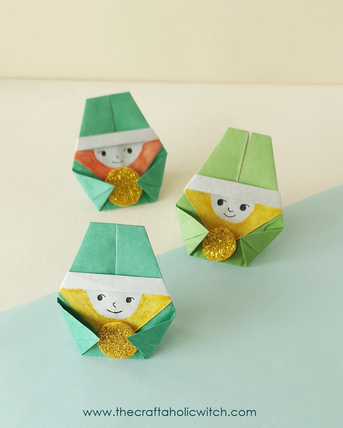 Easy Origami Leprechaun Tutorial for St. Patrick’s Day (With Video) 14 origami leprechaun