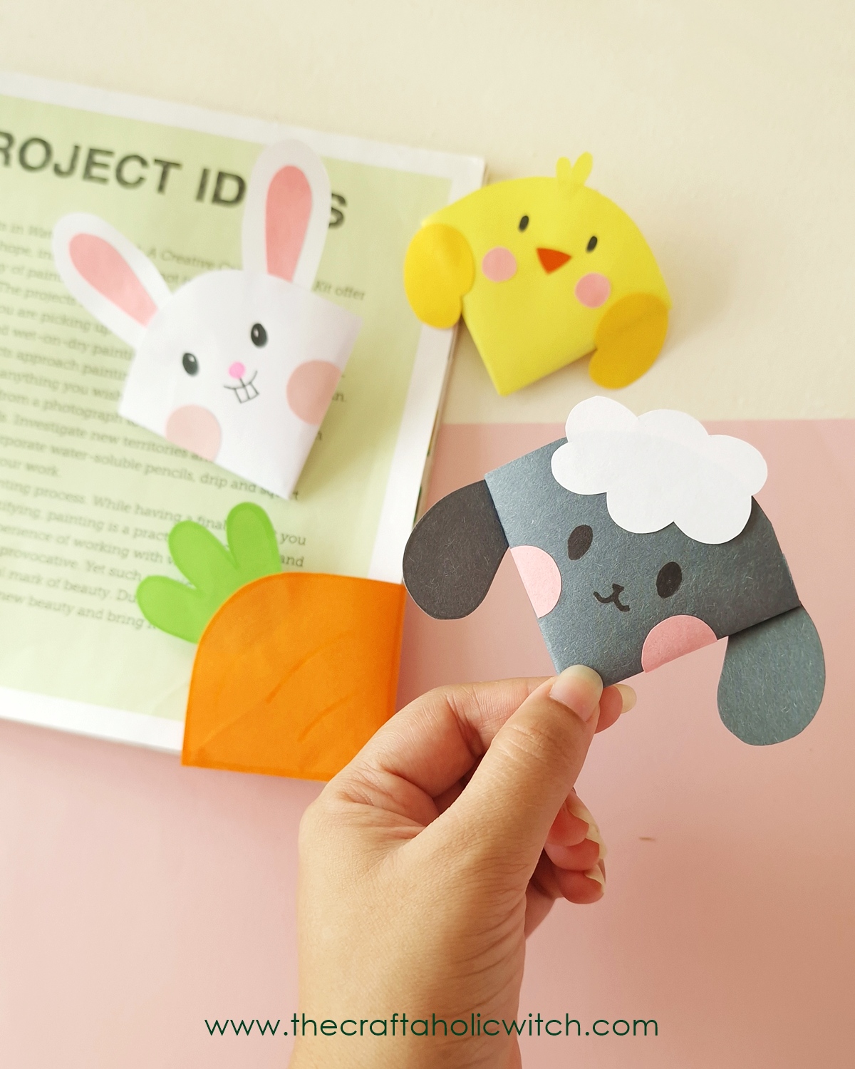 4 Quick & Easy Corner Bookmarks (Free Template + Video) 2 easter bookmarks
