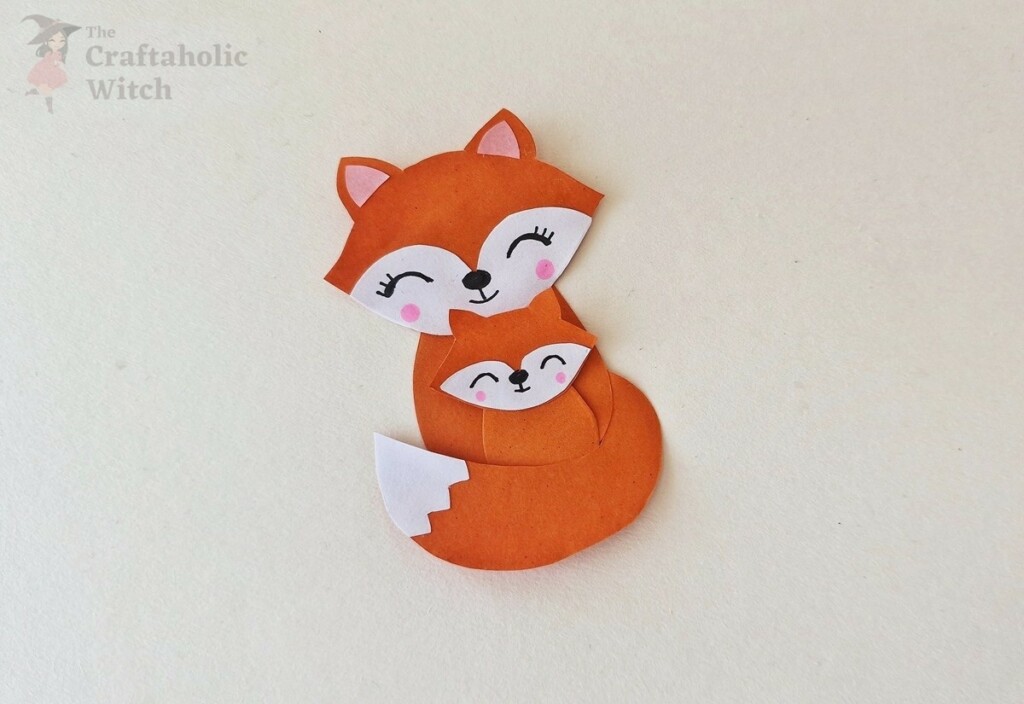 How to Make a Fox Mother’s Day Card (Free Template + Tutorial) 8 Paper craft of mother and baby fox cuddled together