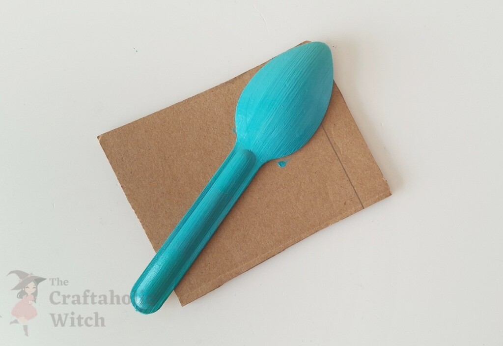 DIY Recycled Spoon Witch for Halloween (Free Template Included!) 5 Spoon Witch Craft Steps 3 - DIY Recycled Spoon Witch for Halloween (Free Template Included!)
