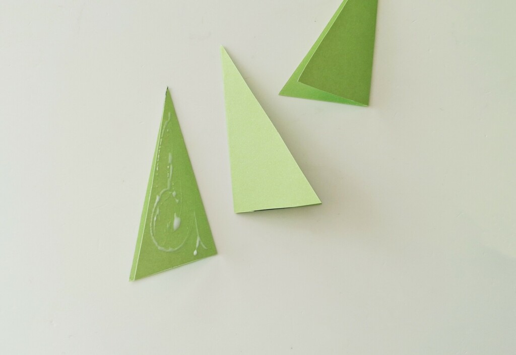 Paper Christmas Tree Steps 3 - Make a 3D Paper Christmas Tree (Tutorial with Free Template)